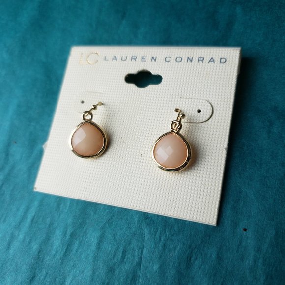 2/10$ NWT Laurent Conrad Gold tone dangling earrings - Picture 2 of 5